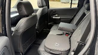 Mercedes EQB MERCEDES-BENZ EQB 250+ AMG PANORAMA Leder HUD Burmeister 360view VOLLL picture 19