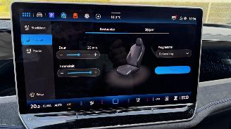 Volkswagen Passat VW Passat 1.5 TSI eHybrid 150kW R-Line PANO MASSAGE HUD Trekhaak VOL VOL picture 7