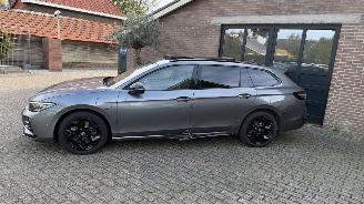 Volkswagen Passat VW Passat 1.5 TSI eHybrid 150kW R-Line PANO MASSAGE HUD Trekhaak VOL VOL picture 26