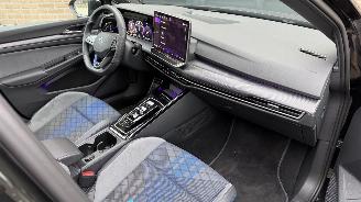 Volkswagen Golf VW Golf 8.5 2.0 TSI 245 kW 4Motion R Black Edition PANORAMA Ambiance VOLL picture 8