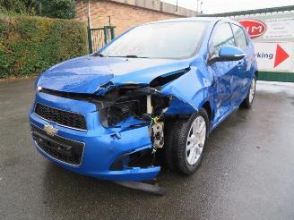 damaged passenger cars Chevrolet Aveo  2014/4