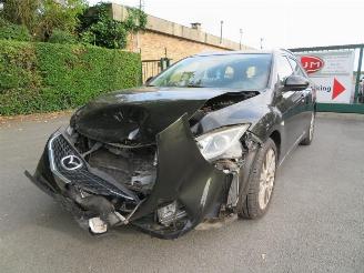 damaged passenger cars Mazda 6  2010/8