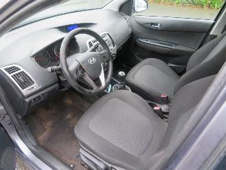 Hyundai I-20  picture 15
