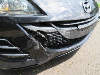 Mazda 3  picture 3
