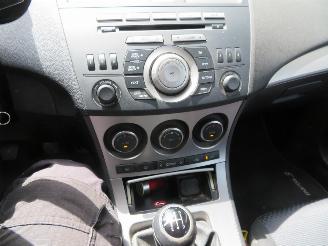 Mazda 3  picture 22