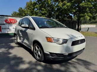 Mitsubishi Colt  picture 10
