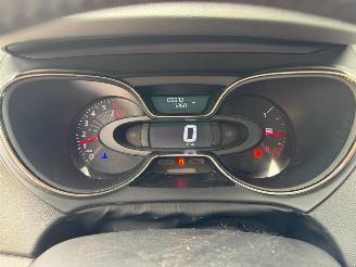 Renault Captur TVA DéDUCTIBLE picture 17