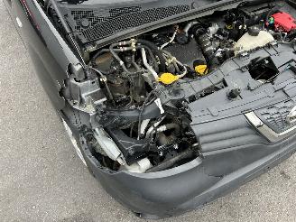 Nissan NV250  picture 16