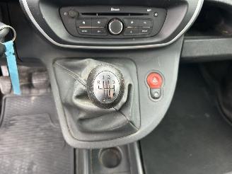 Nissan NV250  picture 10