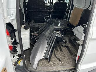 Ford Transit Courier Van  picture 7