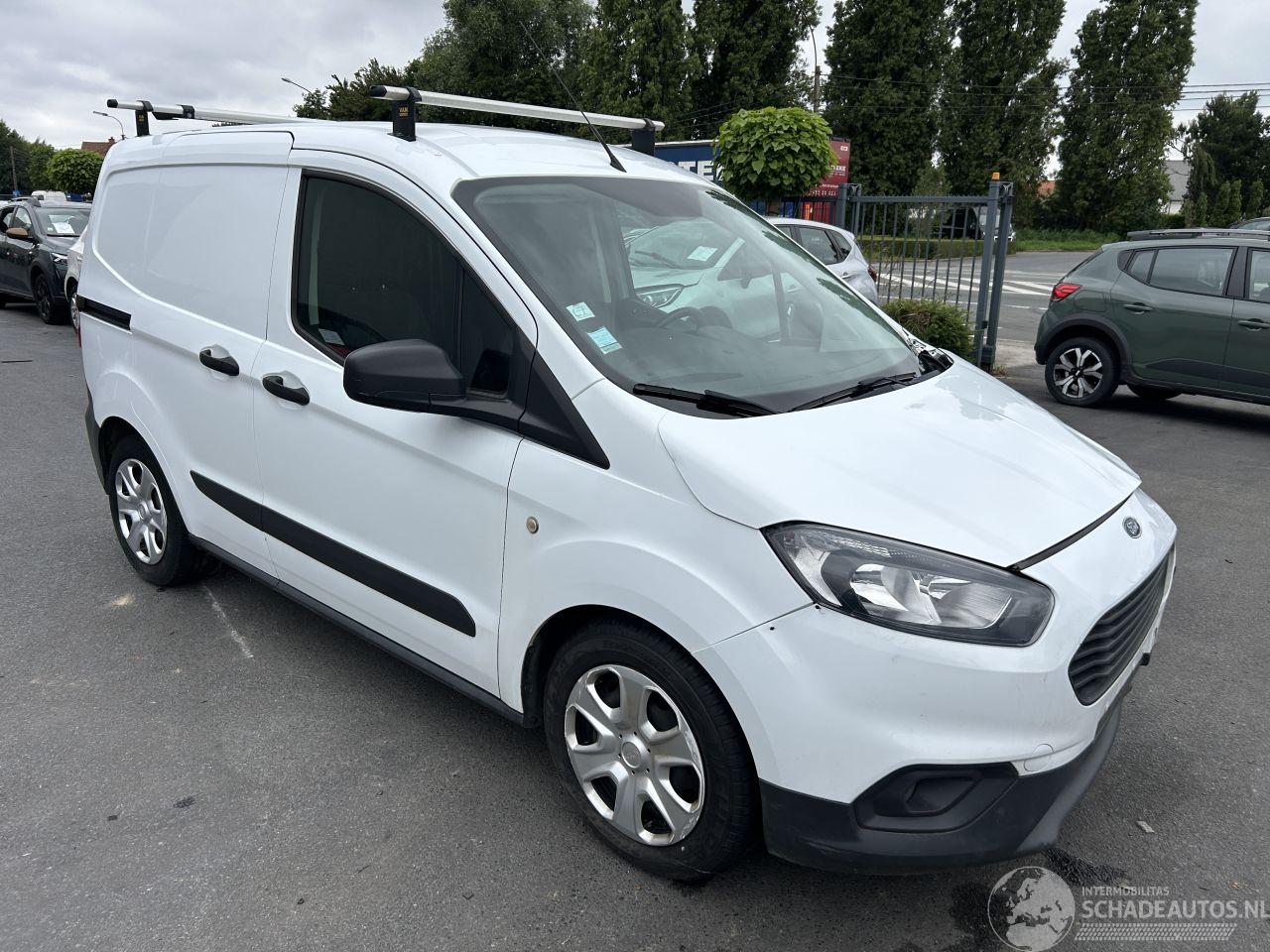 Ford Transit Courier Van 