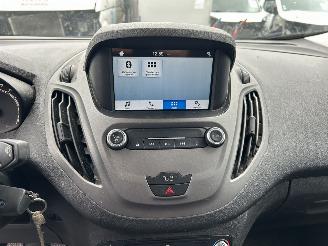 Ford Transit Courier Van  picture 9