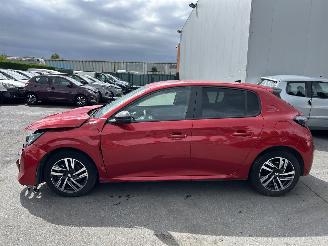 Peugeot 208  picture 25