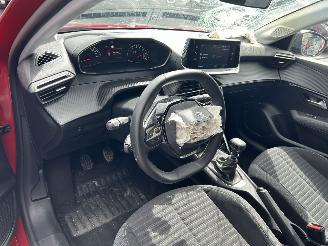 Peugeot 208  picture 4