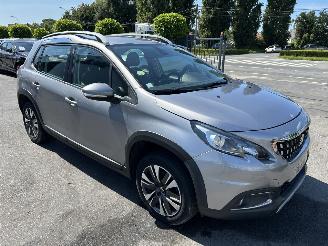 Coche accidentado Peugeot 2008  2016/8
