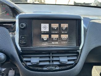 Peugeot 2008  picture 9