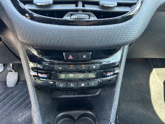 Peugeot 2008  picture 10