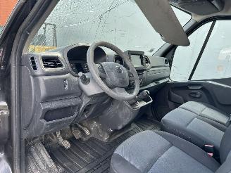 Nissan Interstar MAXI picture 3