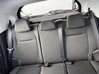 Peugeot 208  picture 9