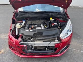 Peugeot 208  picture 8