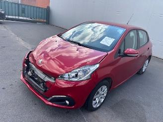 Peugeot 208  picture 7