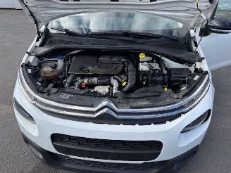 Peugeot 208  picture 18