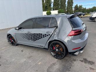 Volkswagen Golf GTI TCR picture 5