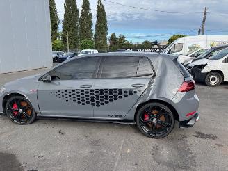 Volkswagen Golf GTI TCR picture 6