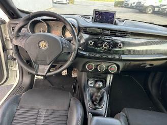 Alfa Romeo Giulietta QUADRIFOGLIO picture 8
