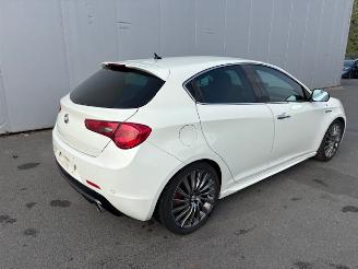 Alfa Romeo Giulietta QUADRIFOGLIO picture 2