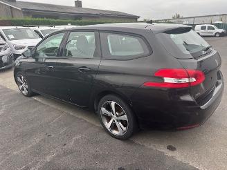 Peugeot 308  picture 2