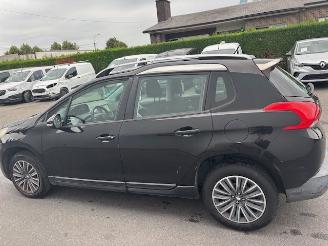 Peugeot 2008  picture 2