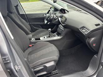 Peugeot 308  picture 3