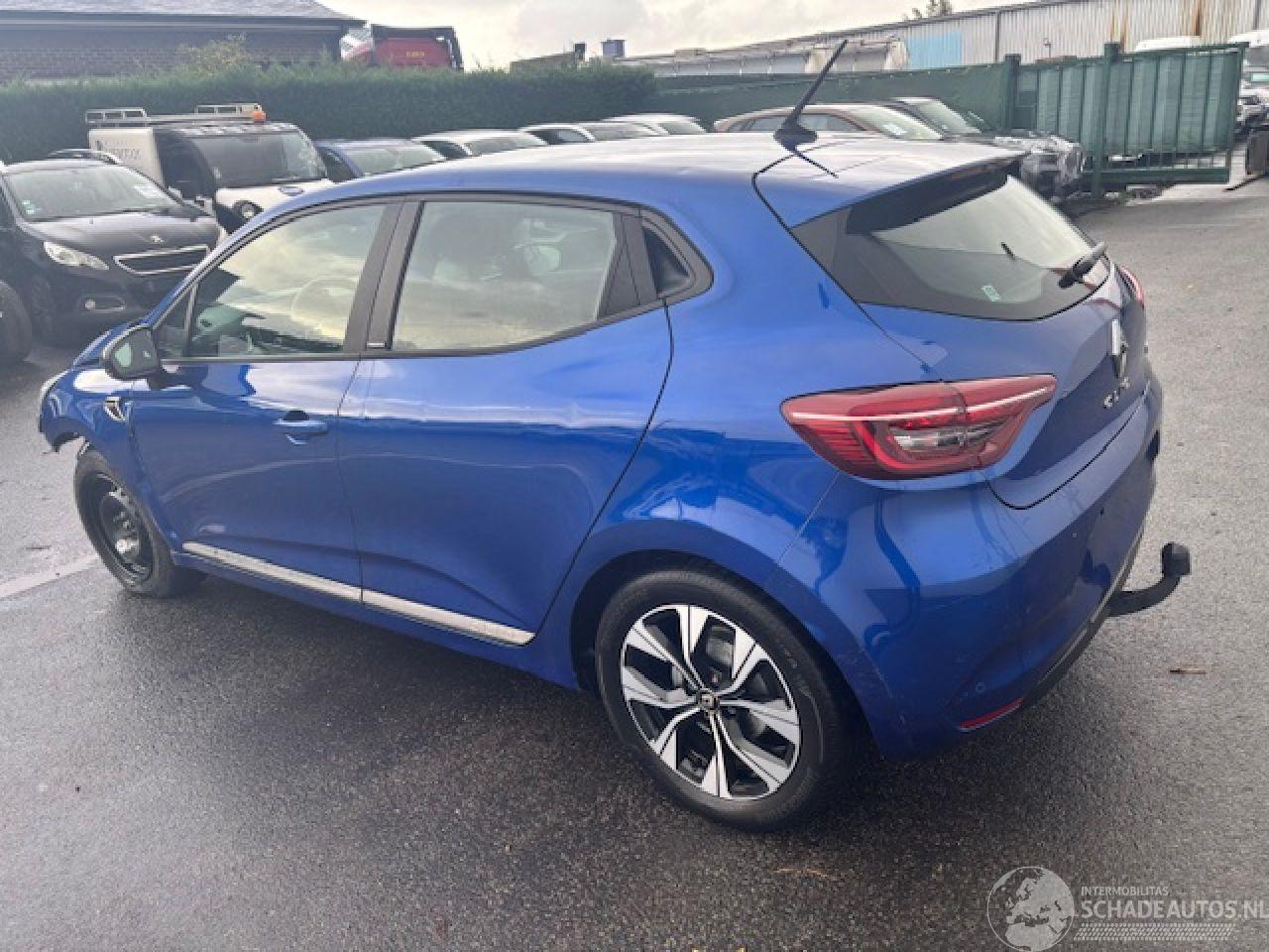 Renault Clio E-TECH HYBRID