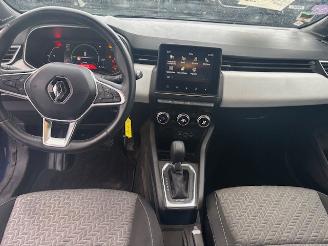 Renault Clio E-TECH HYBRID picture 5