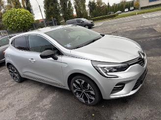 Renault Clio  picture 2