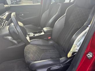 Peugeot 208  picture 7