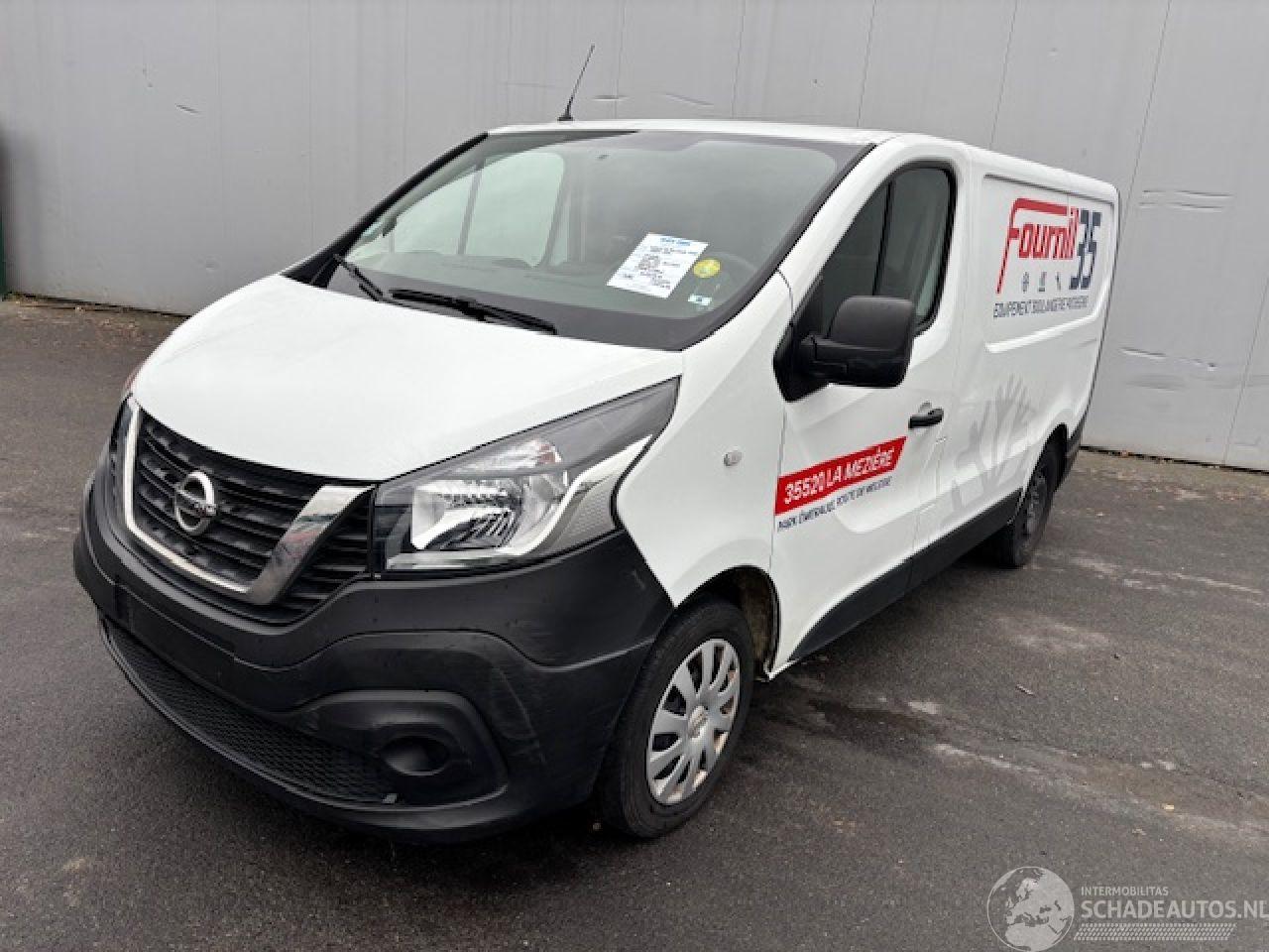 Nissan NV300 