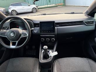 Renault Clio  picture 7