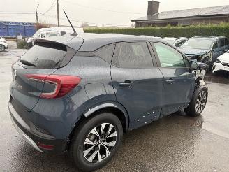 Renault Captur  picture 2