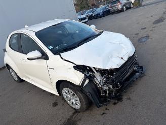 Toyota Yaris HYBRID picture 7