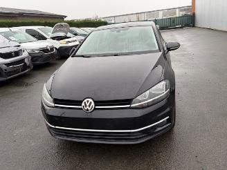 Volkswagen Golf  picture 2