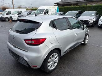 uszkodzony samochody osobowe Renault Clio  2017/9