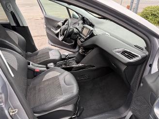 Peugeot 2008  picture 10