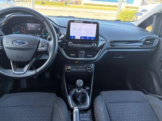 Ford Fiesta  picture 6