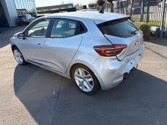 Renault Clio  picture 2