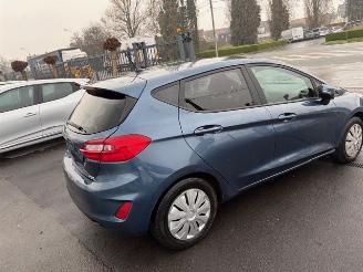 Ford Fiesta  picture 2