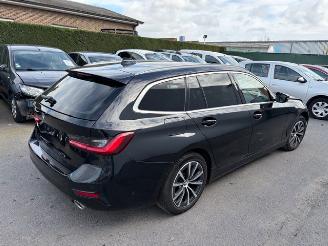 Schadeauto BMW 3-serie AUTOMAAT 2022/9