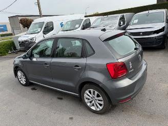 krockskadad bil auto Volkswagen Polo AUTOMAAT 2015/4