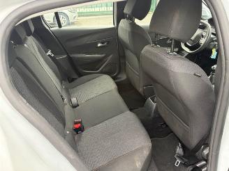 Peugeot 208 STYLE picture 8